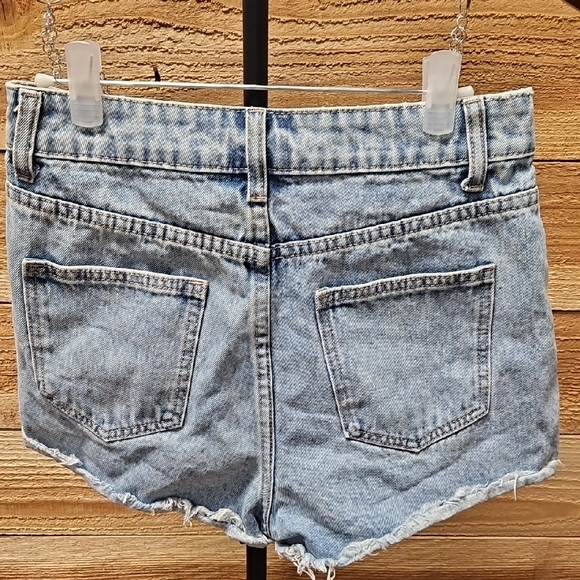 SHEIN Light Blue Ripped Jean Shorts - Picture 3 of 4